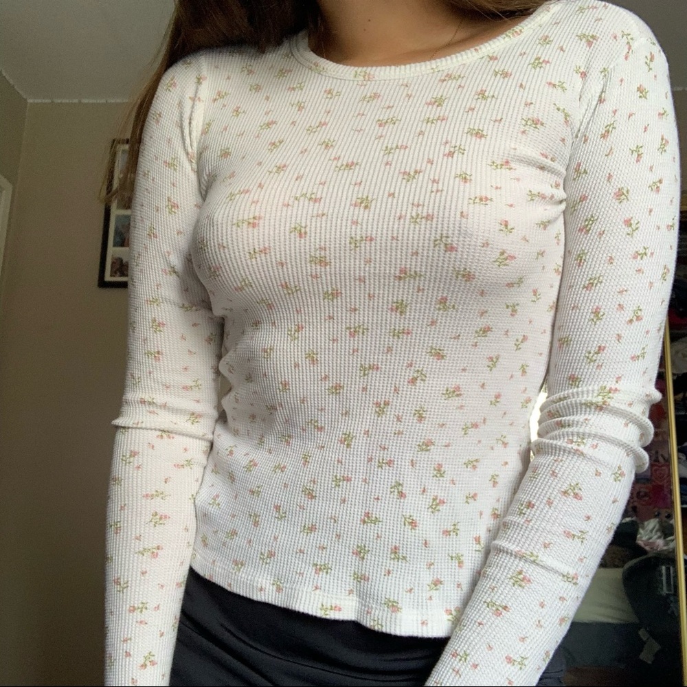 Brandy Melville long sleeve